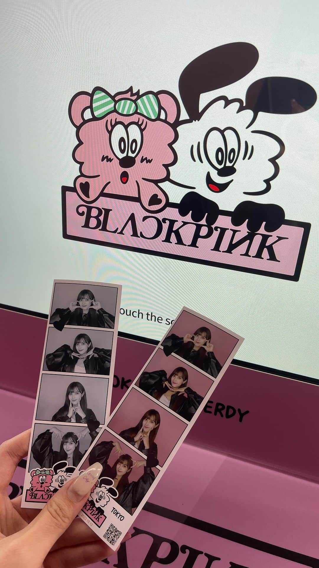 エブラヒミ椎菜のインスタグラム：「BLACKPINK×verdy🖤💗 幸せ空間だった〜🥹  ・ #blackpink #verdy #popup #popupshop #merch #ブラックピンク #japan #instagram #instagood #instalike #ootd #좋아요그램 #좋아요반사 #좋아요테러 #좋반 #오오티디룩#いいね返し #단발머리 #미용실 #데일리룩 #머리스타그램 #좋아요폭탄 #팔로우미 #셀카 #셀끼꾼 #01년#01」