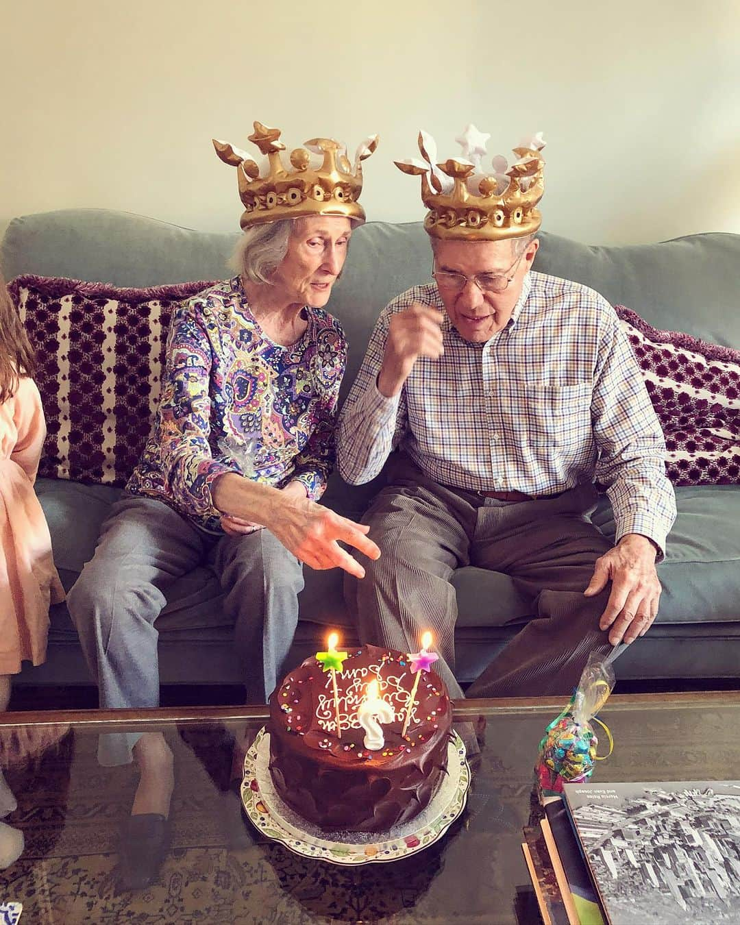 デレク・ブラスバーグさんのインスタグラム写真 - (デレク・ブラスバーグInstagram)「Both of my grandmas passed away when I was young, which is why I’m so grateful @nickbrown and his family let me claim Sally Butler. Elegant, kind, dignified, a true role model, the type of woman I admire most and I hope my daughter grows into one day. She died last week and I want to reiterate every single thing Nick said about this incredible woman:   "Our family said goodbye to Grandmother Sally on Thursday. She was 93, and passed quietly surrounded by her family and loved ones in the same apartment that she raised three generations of children, grandchildren and great-grandchildren. Even in grief, we feel incredibly blessed. Blessed that she lived life by example and to its fullest. Blessed that I got so much time with her. How lucky that my children surrounded her in her final moments, and they could see unconditional love in its most pure form? The last photo is of her and @derekblasberg. Being different is never easy. But she made me feel like my modern family was the most important thing in the world. I will miss you, always. But I see your legacy everywhere I look—and it is beautiful."」10月17日 3時05分 - derekblasberg