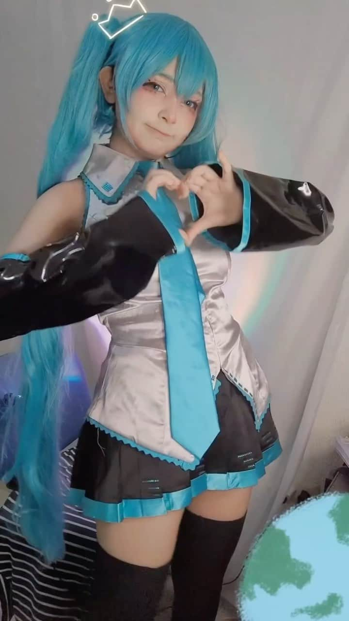 初音ミクのインスタグラム：「Miku Miku @mishi_miku」