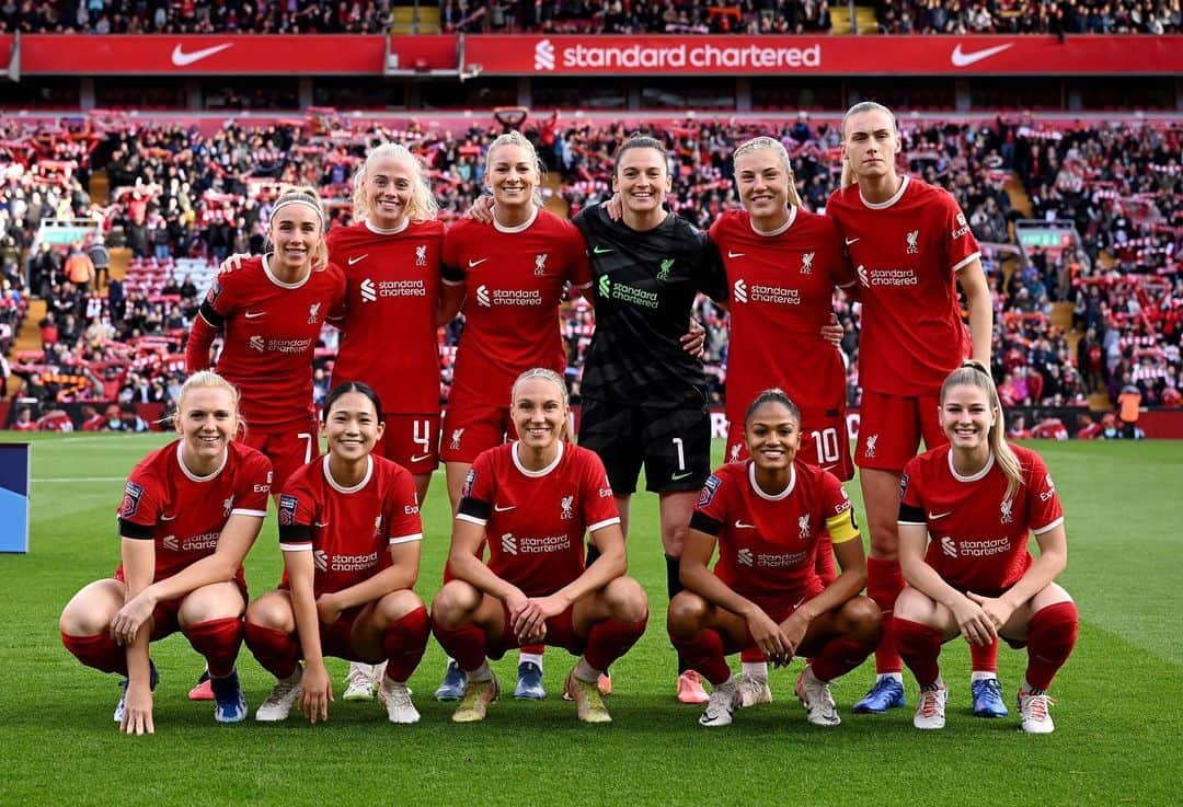長野風花のインスタグラム：「. Not the result or the performance we'd wanted yesterday. But we move on and focus on the next one!! Thank you to our fans who came to Anfield and supported us❤️」