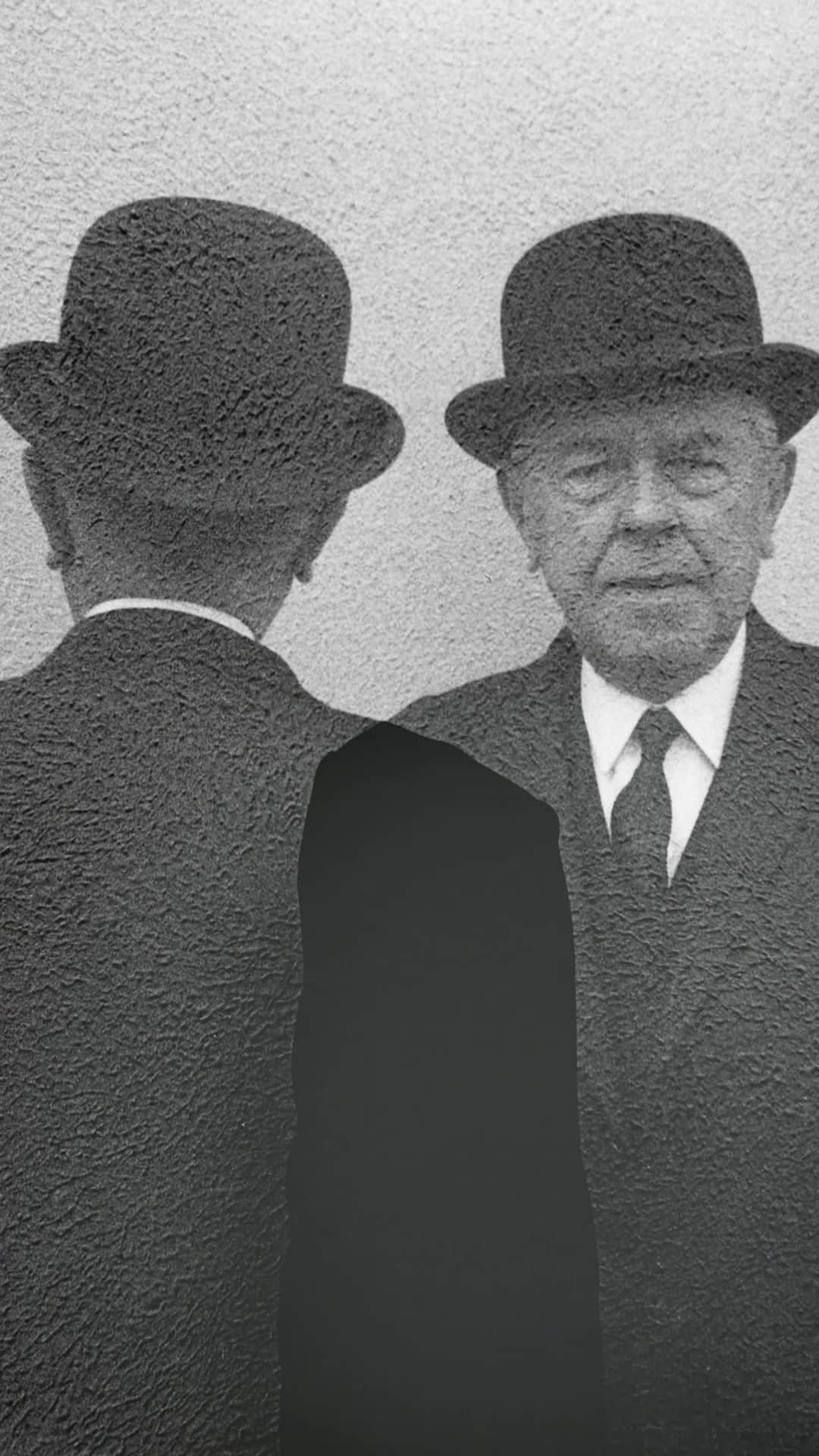 クリスティーズのインスタグラム：「‘L’empire des lumières’ by René Magritte   Christie’s is honored to announce ‘L’empire des lumières’ by René Magritte will be a leading highlight in Christie’s 20th Century Evening Sale taking place this November. Painted in 1949, this work is the first of 17 oil paintings that was completed by the artist in this iconic, all-important series. ‘L’empire des lumières’ is an immediately recognizable work from Magritte’s singular oeuvre. Translated to “The Dominion of Light,” and frequently referred to as ‘The Empire of Light,’ the work is a sublime example of the finest of the artist’s surrealist compositions.   As Magritte explained, the power of works such as ‘L’empire des lumières’ lay in transforming the familiar, everyday world in unexpected ways. Executed with a precision and attention to detail that only reinforces the uncanniness of the scene, the ‘L’empire des lumières’ paintings offer an elegant summation of Magritte’s unique form of Surrealism, reveling in a game of unexpected contradictions, in which all is familiar and yet ultimately strange, and the ordinary is rendered extraordinary.  20th Century Evening Sale | New York | 9 November」