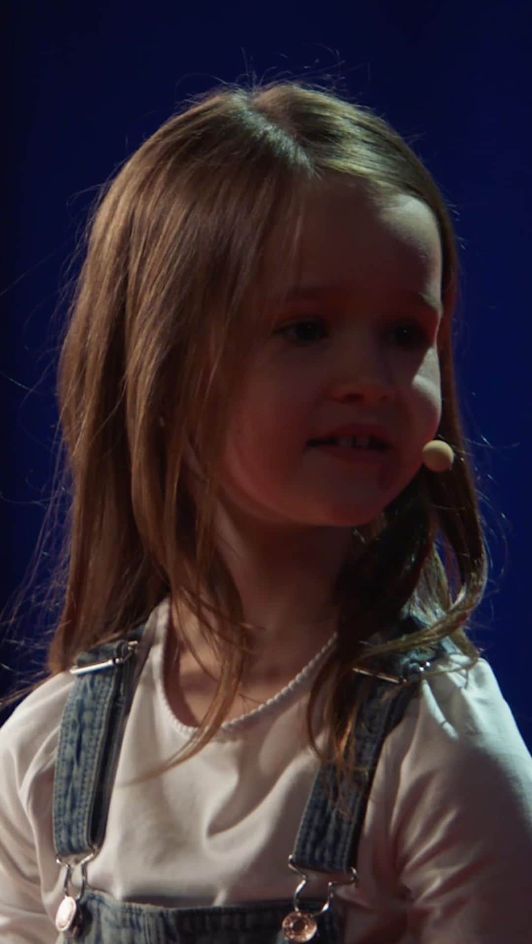 TED Talksのインスタグラム：「Play with your kids and make them laugh — it’s more important than you realize!👶🏼 In this 2021 TED Talk, created in partnership with @minderoofoundation, 7-year-old Molly Wright lays out the importance of games like “peek-a-boo” for early childhood brain development. Visit the link in our bio to learn more ways that we can help all kids thrive by five.」