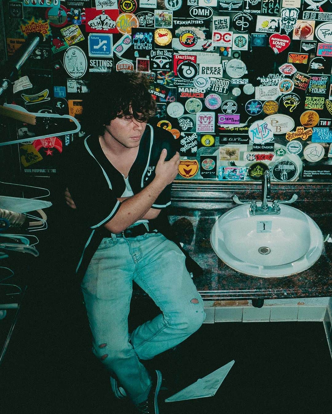 キートン・ストロンバーグさんのインスタグラム写真 - (キートン・ストロンバーグInstagram)「Sold Out in Boston tonight!!! 🎸」10月17日 5時01分 - keatonstromberg