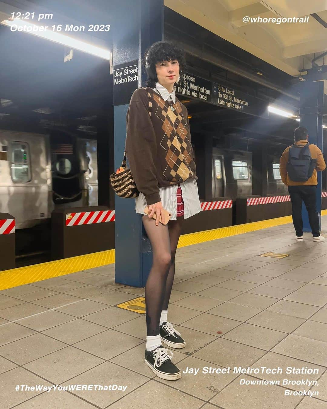 筒井心一さんのインスタグラム写真 - (筒井心一Instagram)「Frankie in #JayStreetMetroTechStation at 12:21 pm, October 16 Monday 2023, #DowntownBrooklyn #Brooklyn #NewYork  #OutfitOfTheDay = #TheWayYouWEREThatDay  #TWYWTD #ShinichiTsutsui」10月17日 5時19分 - thewayyouwerethatday