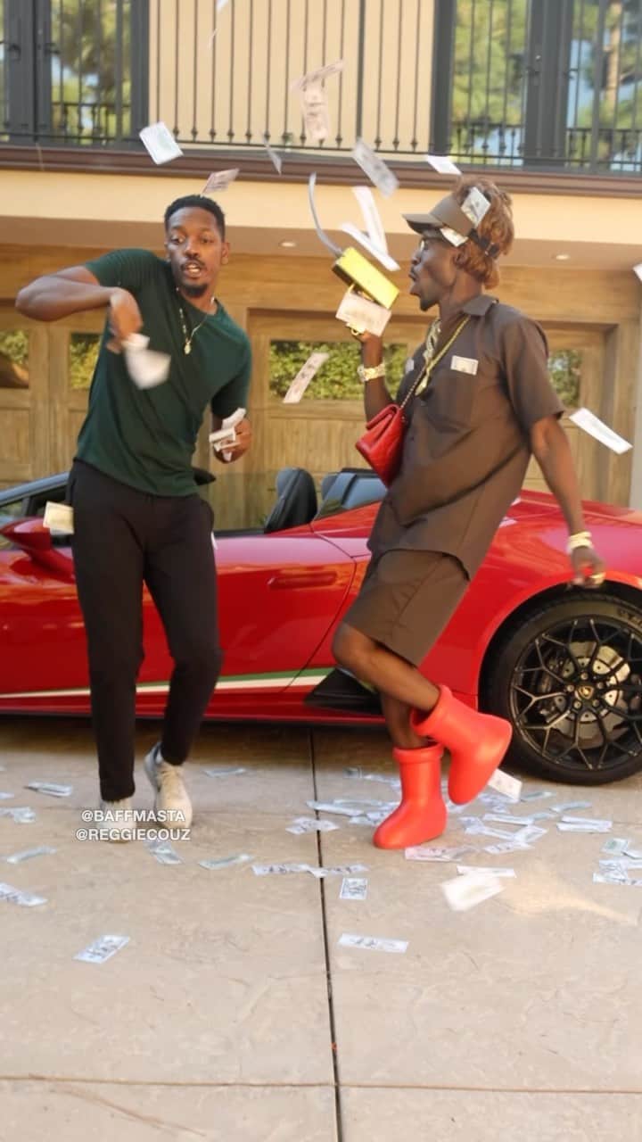 Reggie COUZのインスタグラム：「How UPS drivers pullin up after that pay raise 💵 🤣 w/ @reggiecouz   🎥: @itsjetography 🎵: @thundercatmusic 🏎️: @rodeoexoticrentals @ups   #baffmasta #ups #reggiecouz #clarence #vibing」