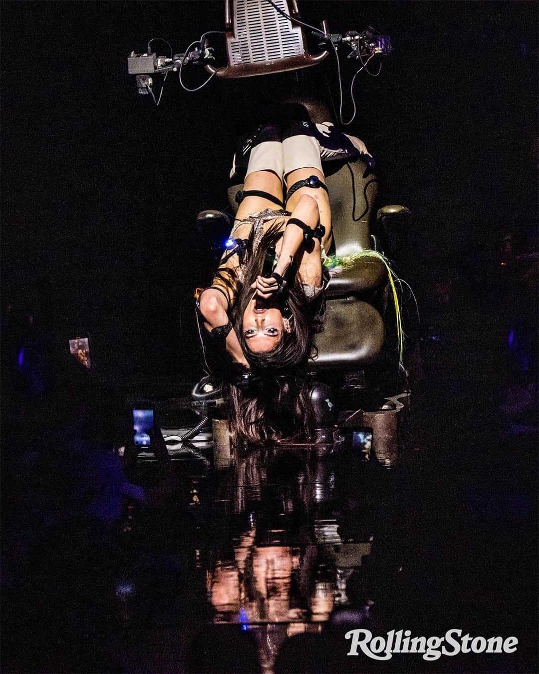 Rolling Stoneのインスタグラム：「Last week, @arca1000000 presented 'Mutant;Destrudo,' a two-hour show she directed at the historic Park Avenue Armory. She played the music that has made her such a transgressive, radical figure in the industry – see the full gallery of photos by clicking the link in our bio. 📷 @sachalecca for Rolling Stone #PAAArca」