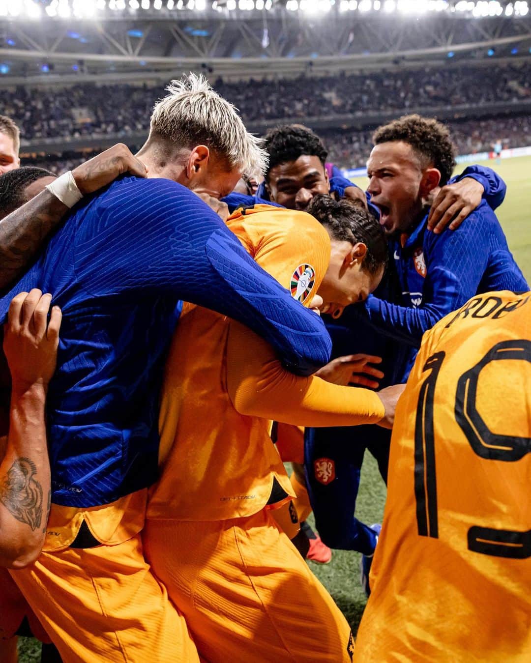 サッカー オランダ代表チームのインスタグラム：「Relief. 🧡  #NothingLikeOranje #GRENED」