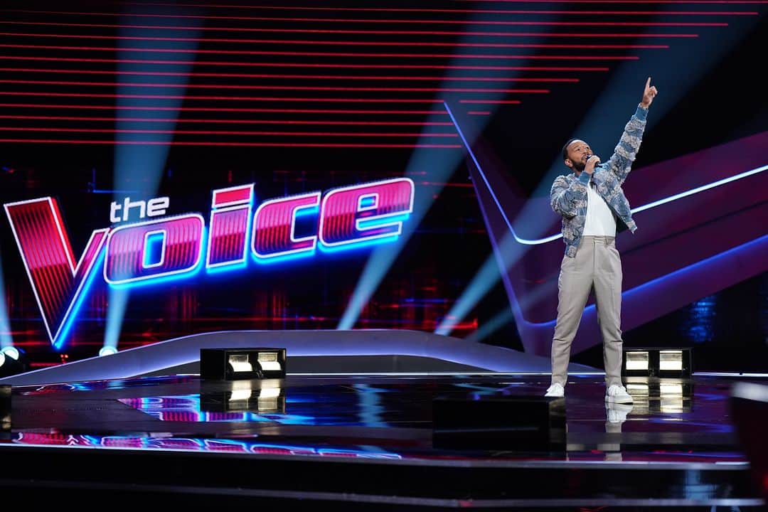 ジョン・レジェンドのインスタグラム：「#TeamLegend fills up tonight on #TheVoice!」