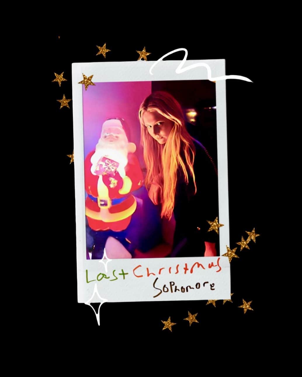 アビゲイル・ブレスリンのインスタグラム：「LAST CHRISTMAS by WHAM! cover comin at ya on 11/13/23 ❤️🎄❤️  Production: @loucamel  Artwork: @misstaymusic」