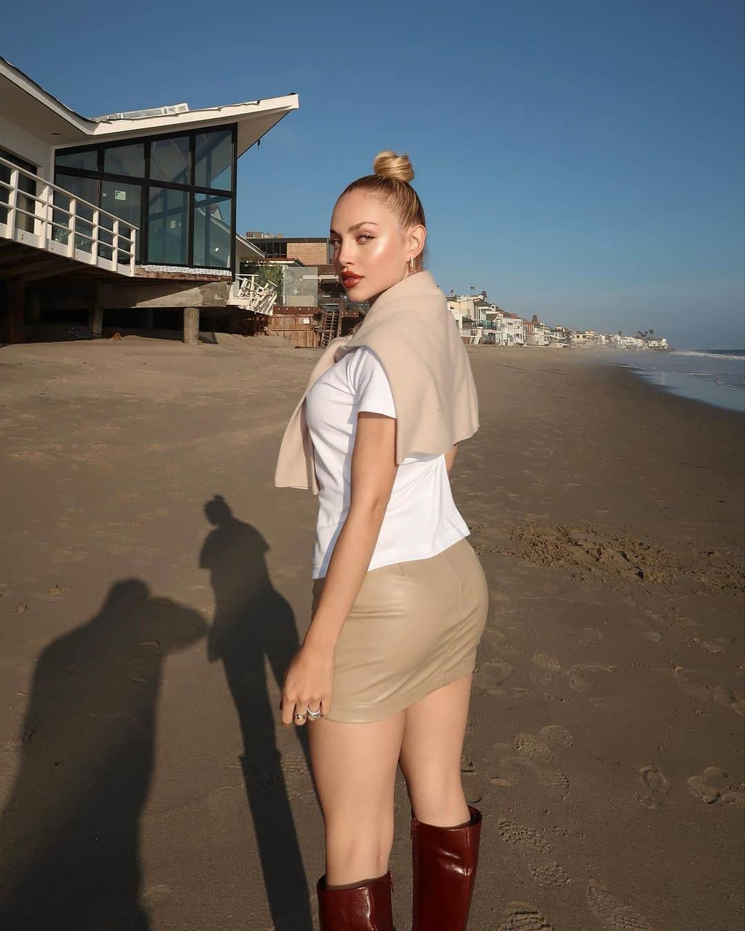 ナタリー・パリスさんのインスタグラム写真 - (ナタリー・パリスInstagram)「casual beach day」10月17日 7時24分 - nathalieparis