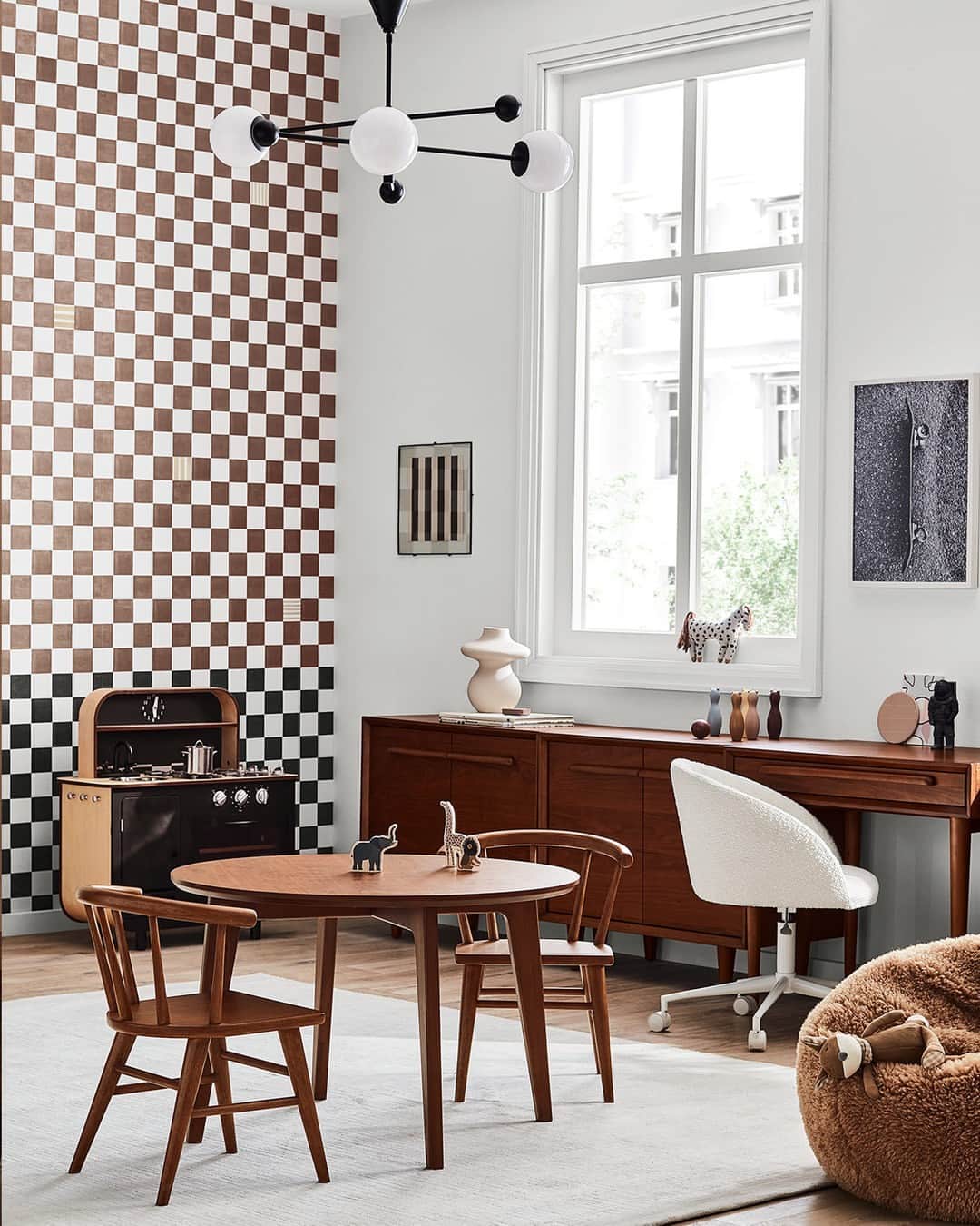 ジャスミン・トゥークスのインスタグラム：「They're here! Discover 100s of new fall arrivals to give those kid spaces a stylish update. From crafted-to-last furniture to on-trend decor, what are you searching for?  #KidsFurnitureInspo #KidsDesignInspo #NurseryDesignInspo #NurseryFurnitureInspo #KidsPlayroomInspo #KidsPlayroomFurniture」