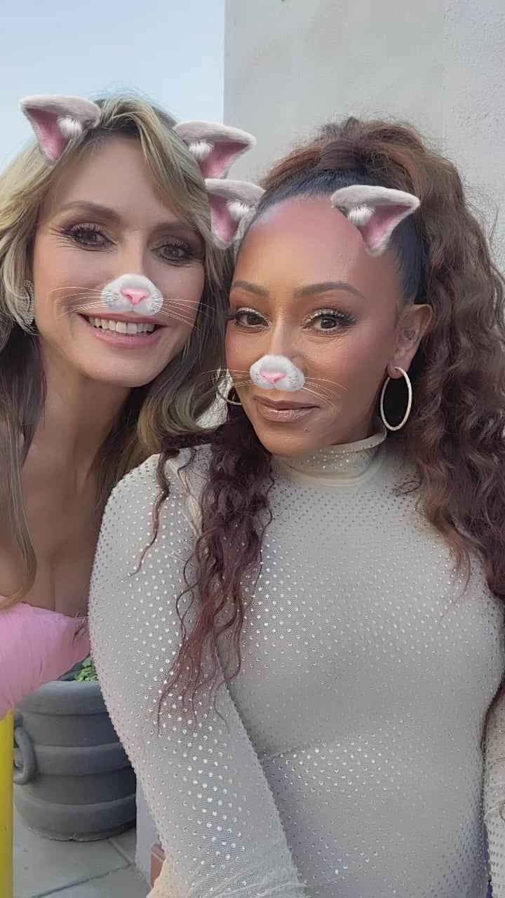ハイディ・クルムのインスタグラム：「❤️❤️❤️@agt」