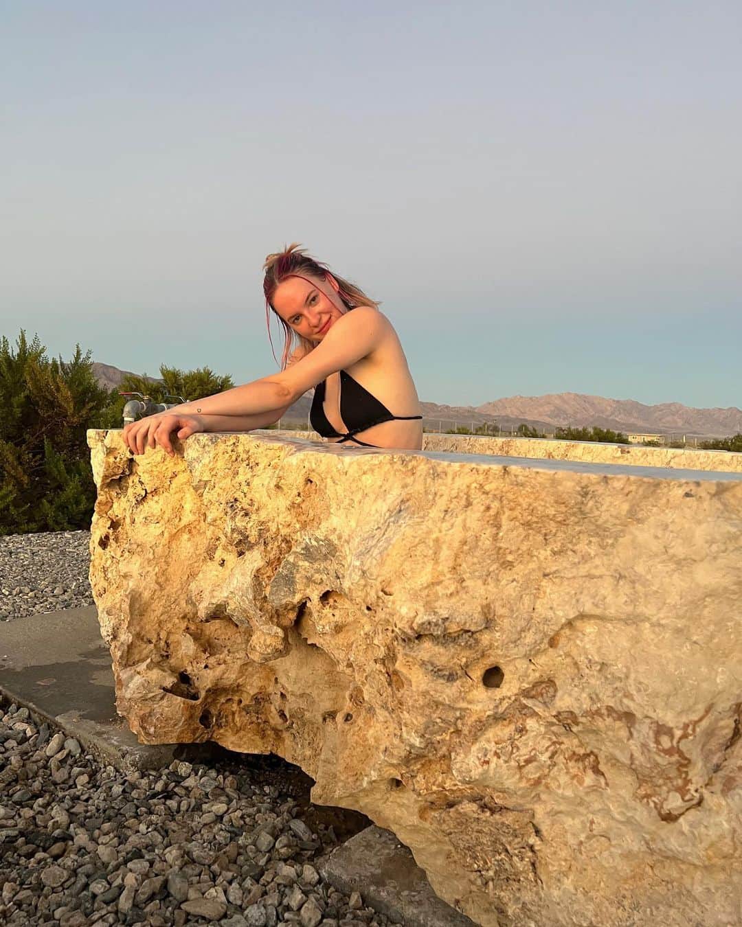 Addison Moffettのインスタグラム：「Where do I sign up to get a tree named after us?」