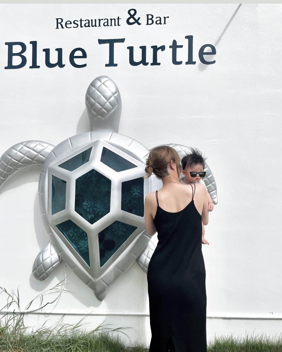 武井玲奈のインスタグラム：「🐢💚 @blueturtlefarm_miyako  #宮古島 #宮古島カフェ #子連れ旅行 #令和5年ベビー #べビスタグラム #ママスタグラム #miyakojima #生後3ヶ月 #令和ベビー」