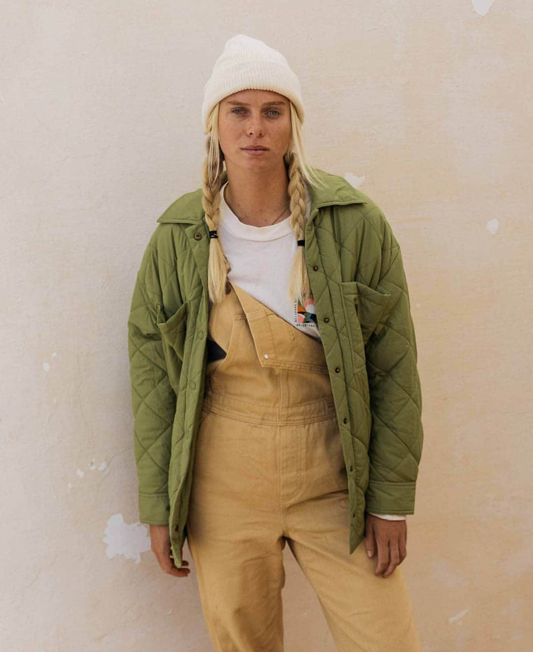 BILLABONG WOMENSのインスタグラム：「Meet our newest addition to the Adventure Division lineup, the Transport Shacket in green. You’ll never want to take it off. Easy to layer, easy to pack and ready for your next trip! #BillabongAdventureDivison」