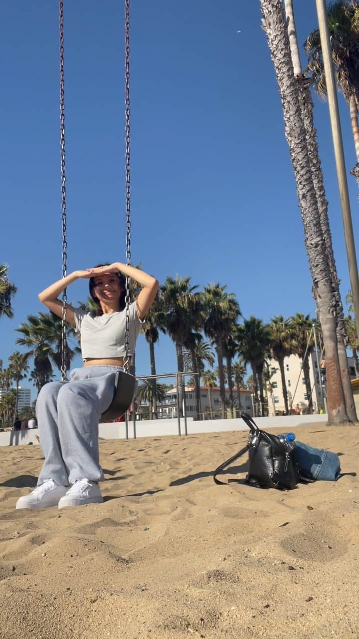Beverlyのインスタグラム：「Santa Monica Pier 🌴☀️」