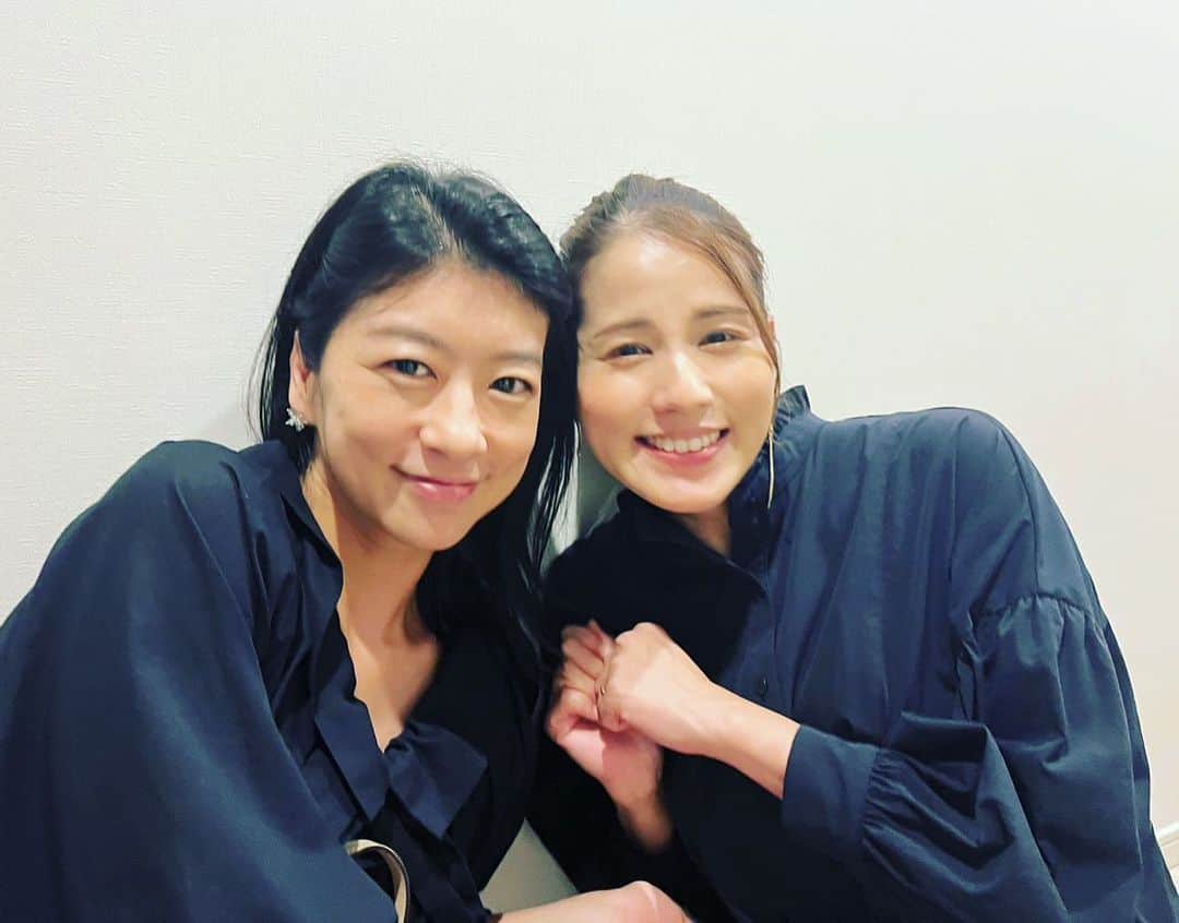 生野陽子さんのインスタグラム写真 - (生野陽子Instagram)「💗 少し前のこと。  ゆーみちゃんと 久々にお茶しました☺︎  様々語り合える仲間がいて とても幸せ。  #優美ベビーの参戦が楽しみ！ #アナ室公式インスタもありがとうございました」10月17日 9時09分 - yoko_shono