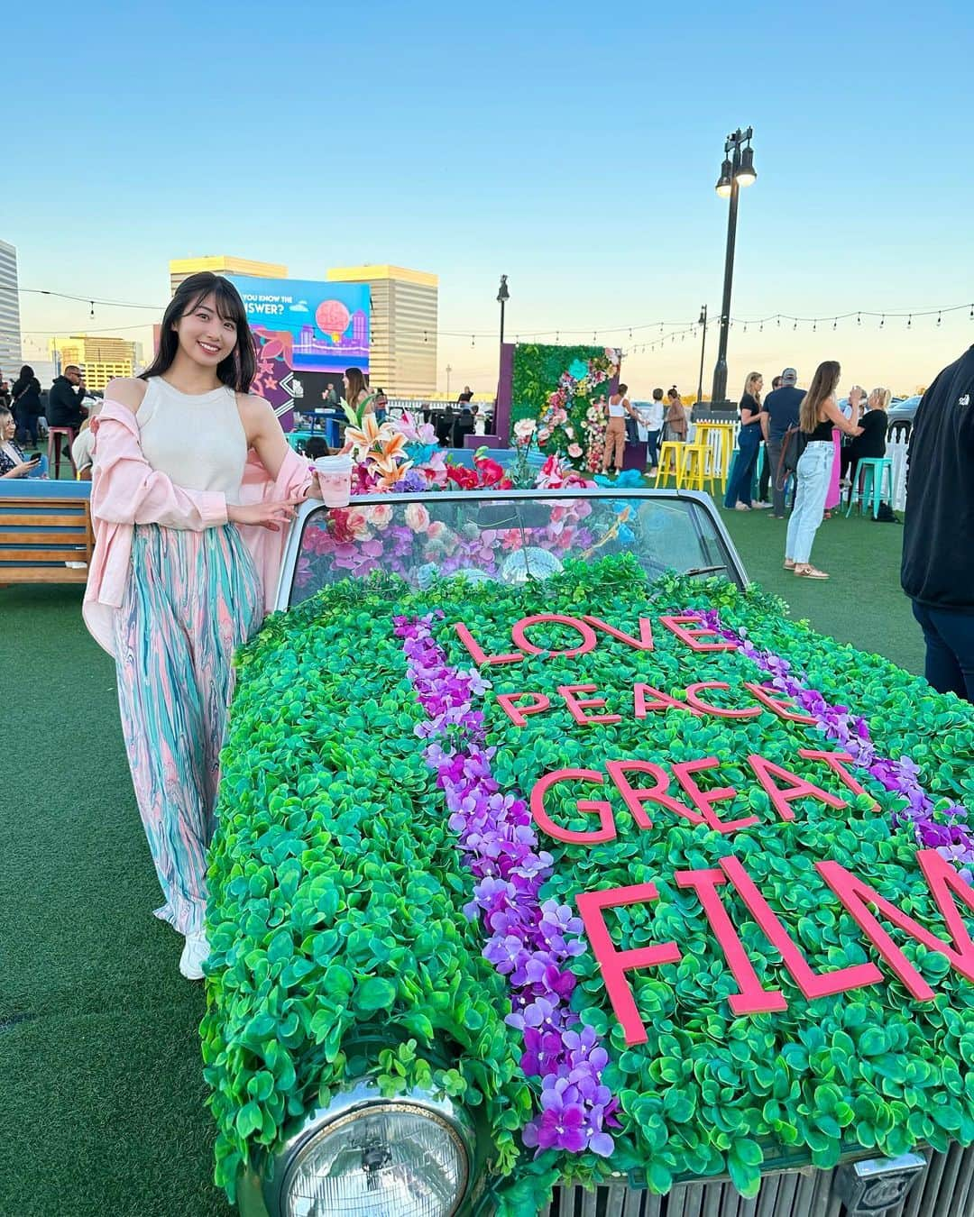 関根ささらさんのインスタグラム写真 - (関根ささらInstagram)「#rooftopcinemaclub 🎬🍿🏙️  フォトスポットいっぱいで投稿一つにまとめられなかった🥹🫶 . . . . #losangeles #la #ロサンゼルス #la留学 #ロサンゼルス旅行 #ロサンゼルス生活 #ロサンゼルス観光 #la旅行 #留学 #留学生活 #留学日記 #elsengundo #rooftopcinema #ルーフトップ #ルーフトップシネマ #映画 #映画鑑賞 #映画好き #映画好きな人と繋がりたい #movie #movies #cinemalover #movielover #🎬 #🎥 #photospot #フォトスポット #moviestagram #映画鑑賞記録」10月17日 9時45分 - sasarasekine