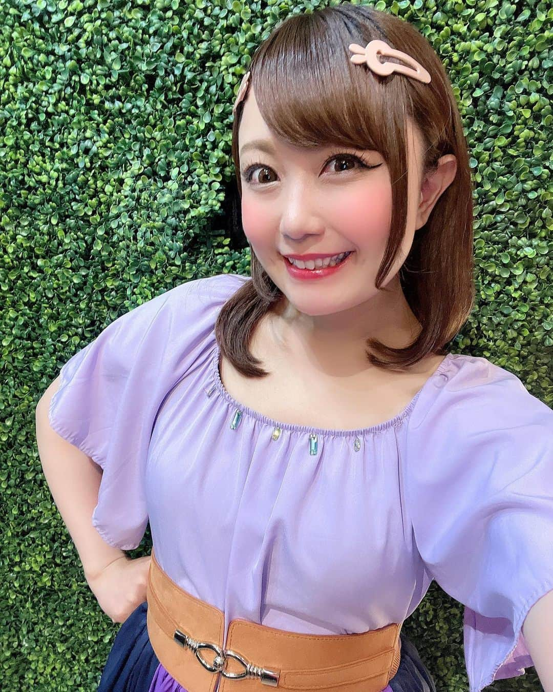 嶋梨夏のインスタグラム：「B公演第3話「そうだ、岐阜へ行こう！」の玉子役のお写真🥚💓全部のパーツが丸いからたまこ🌝由来そのまんまでした🥹✨私にとって虚幻癖作品初のコメディ挑戦だったのですが、関西弁のツッコミで。いや、ボケてもいたなぁ🙂(笑)でも基本はバチバチのツッコミで、もうそれはそれは新しい世界すぎててんやわんやしていました🥹でも、B公演の印象たまこしかないんじゃないかというほど皆さんにお褒め頂けて、ホッと一安心でした😢💓コメディも極めていけるように精進します🔥🔥どんなお話か気になった方は是非配信チケットで観てください〜っ😆✨ . . . . . #被写体 #お仕事依頼受付中 #劇団虚幻癖 #ケシアサ #アルネ543 #舞台 #演劇 #むちむち #ぷに子 #アラサー女子 #平成元年生まれ #150cm #ファインダー越しの私の世界 #ポートレート #ポートレート撮影 #女優 #actress #photooftheday #JAPAN #japanesegirl #instagood #followme #ricashima #嶋梨夏」