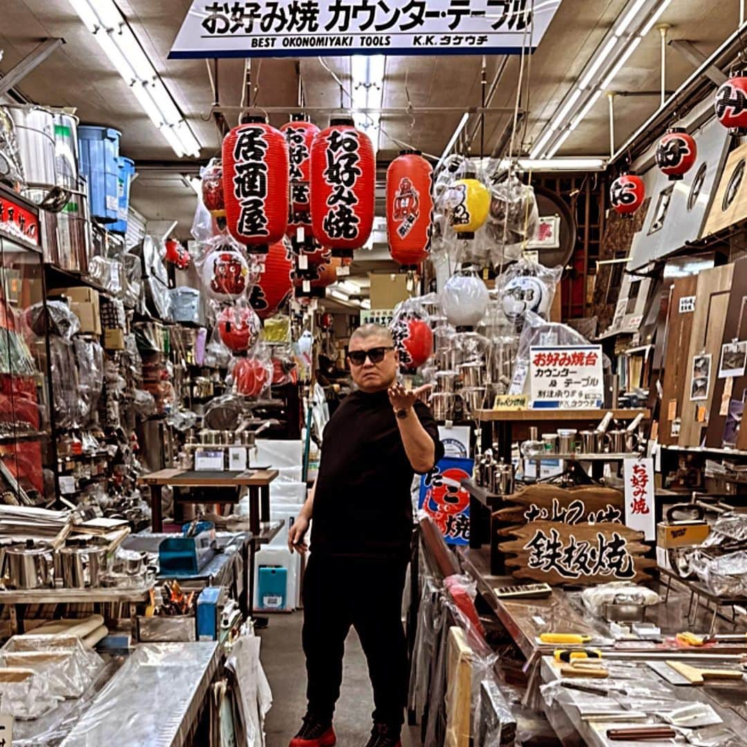 のインスタグラム：「TERUZUSHI IN OSAKA  I made a new discovery and came up with a good idea!  DOZO」