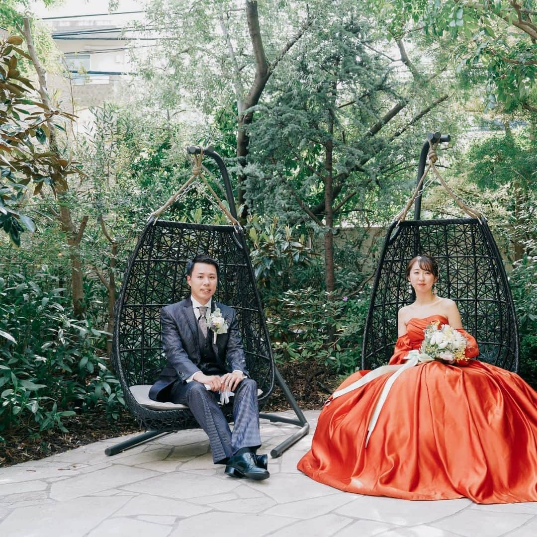 RIVIERA WEDDING　リビエラ ウェディング　公式さんのインスタグラム写真 - (RIVIERA WEDDING　リビエラ ウェディング　公式Instagram)「. 都会の中で大切に守られた、豊かなリビエラの森 お二人の自然な表情を思い出に  -------------------------  街の喧騒から離れ、優しい緑の中で息をつく 温もり溢れる木造建築、聞こえる祝福の音 受け継がれたおもてなしの心が寄り添う  都会の中で感じる休符 心を悠久に満たす時間  -------------------------  リビエラ東京 HP：https://www.riviera.co.jp/wedding/tokyo 住所：〒171-0021　東京都豊島区西池袋5-9-5 電話：03-3981-3231  #rivierawedding #rivieratokyo #instawedding #instabride #リビエラウェディング #リビエラ東京 #結婚式 #ブライダル #ウェディング #結婚式準備  #東京結婚式 #東京ウェディング #東京花嫁 #結婚式準備 #式場迷子 #式場探し #結婚式場 #プレ花嫁 #プレ花嫁準備 #東京プレ花嫁 #式場見学  #少人数婚 #結婚式レポ #結婚式撮影 #結婚式スナップ撮影 #フォトウェディング #ウェディングムービー」10月17日 20時00分 - riviera.tokyo.weddings