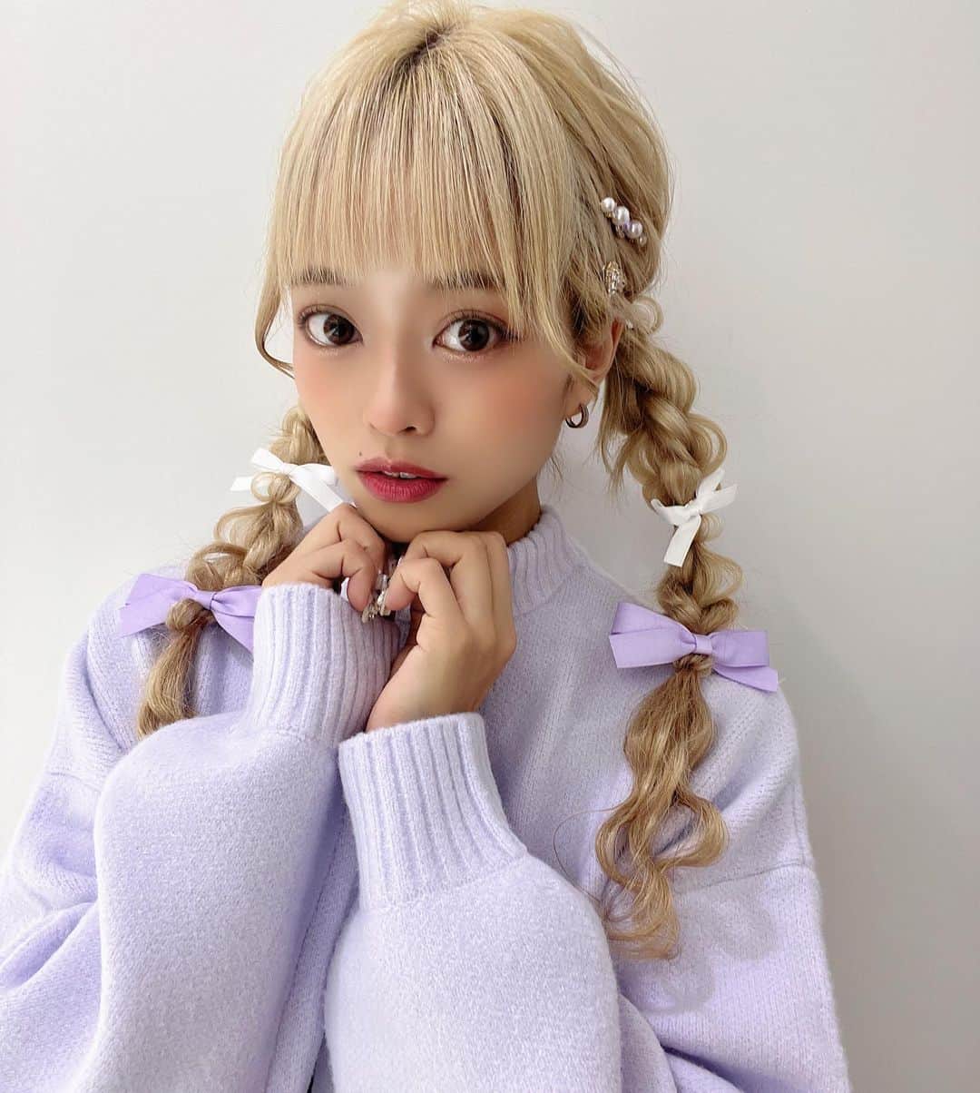 ラムのインスタグラム：「大好きなものは、何年経っても何十年経ってもきっと大好きなままなんだよね💜💜💜💜💜 . . .   #burlesquetokyo #バーレスク東京  #六本木 #showgirl #showdancer  #blackflow #ちびっこギャング #編みおろしツイン #ヲタ活 #ヲタ活ヘアメ #ライブヘアメ #ギャル  #롯폰기 #바레스크도쿄 #일본 #도쿄」