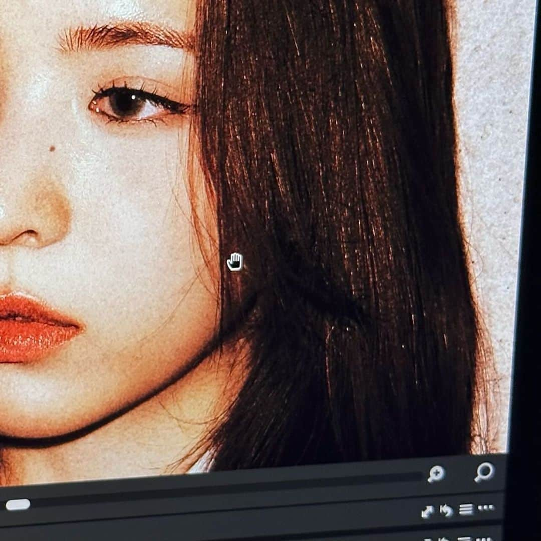 NiziUさんのインスタグラム写真 - (NiziUInstagram)「🙋🏻‍♀️🖤💜❤️🧡 D-13 . . . #niziu #maya #pressplay」10月17日 20時22分 - niziu_artist_official