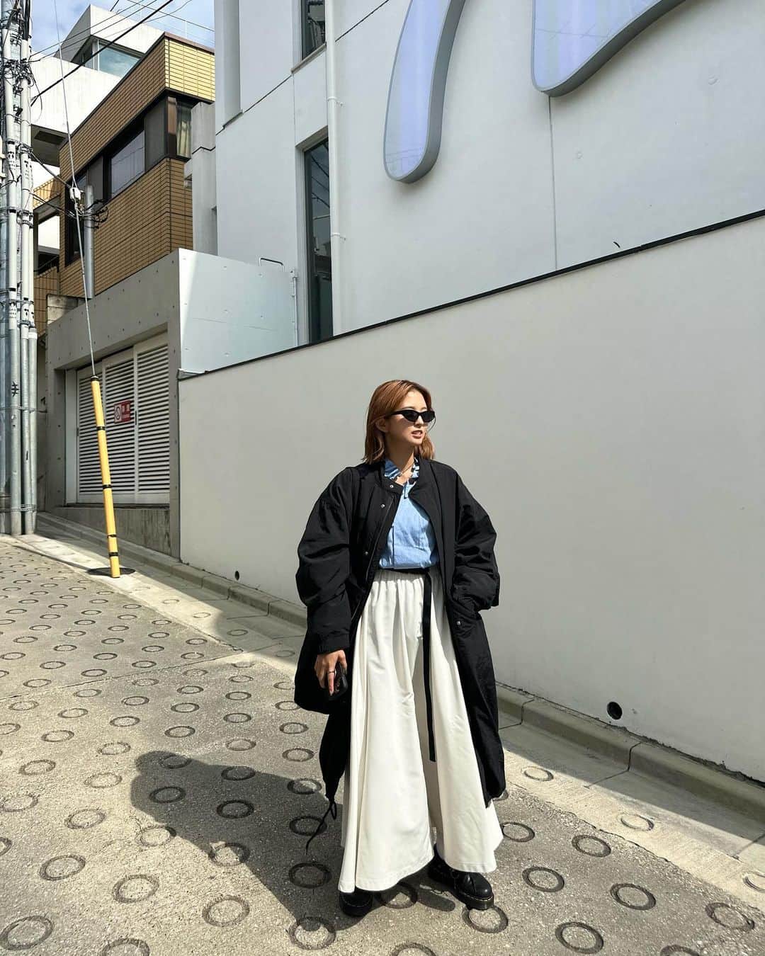 鈴本美愉さんのインスタグラム写真 - (鈴本美愉Instagram)「. 発売中の @muleau_official 新作💟 Unisex Mods Coat/Black Buckle Flare Skirt/Ivory Heart Code Necklace  Unisex Mods Coat/Blackは残りわずかです✨」10月17日 20時23分 - suzumotomiyu125