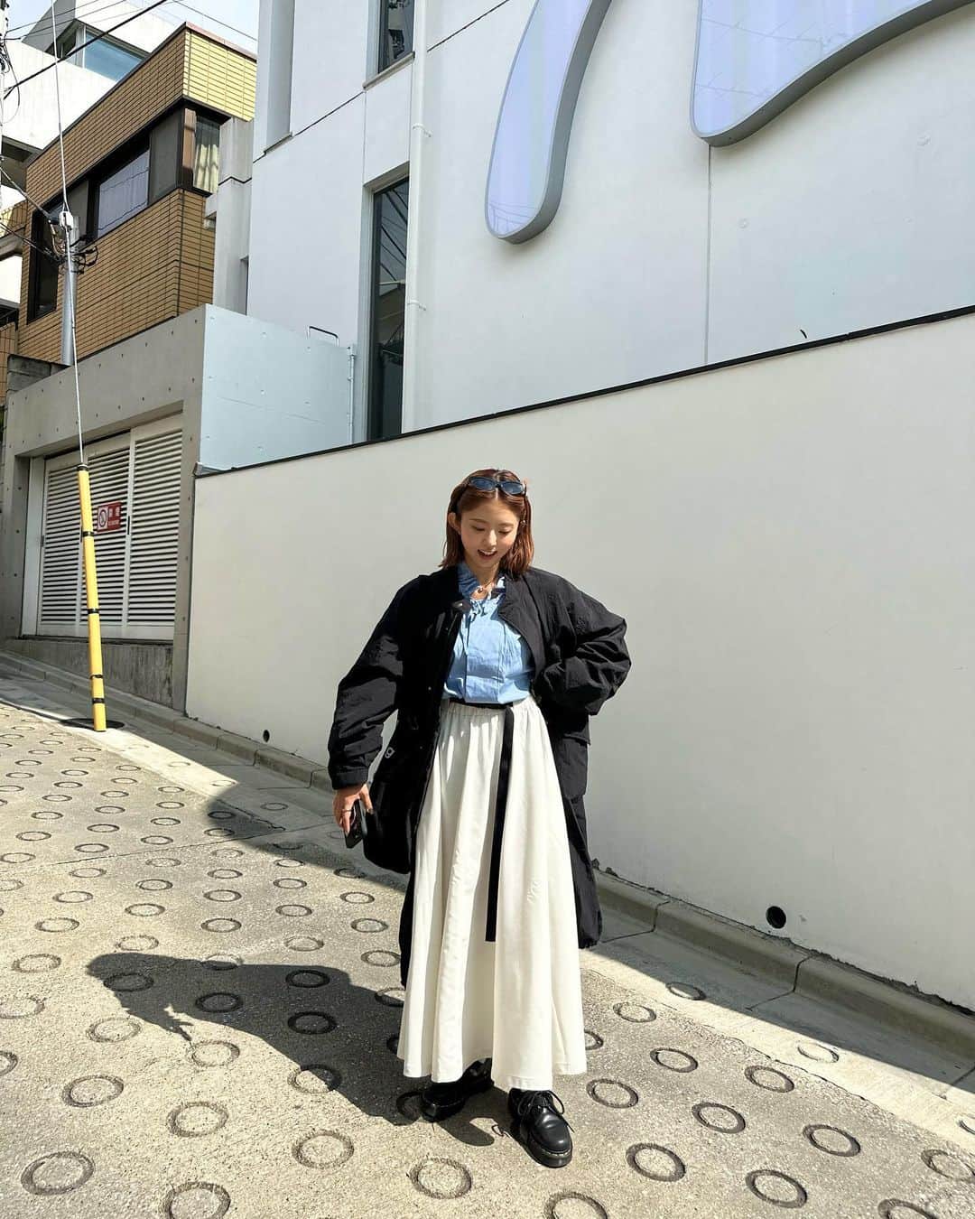鈴本美愉さんのインスタグラム写真 - (鈴本美愉Instagram)「. 発売中の @muleau_official 新作💟 Unisex Mods Coat/Black Buckle Flare Skirt/Ivory Heart Code Necklace  Unisex Mods Coat/Blackは残りわずかです✨」10月17日 20時23分 - suzumotomiyu125
