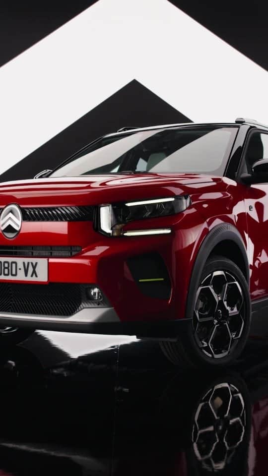 Citroënのインスタグラム：「Forget everything you know about electric cars. New Citroën ë-C3 all electric, made in Europe. Starting from €23,300. #NewCitroënËC3 #AllElectric」