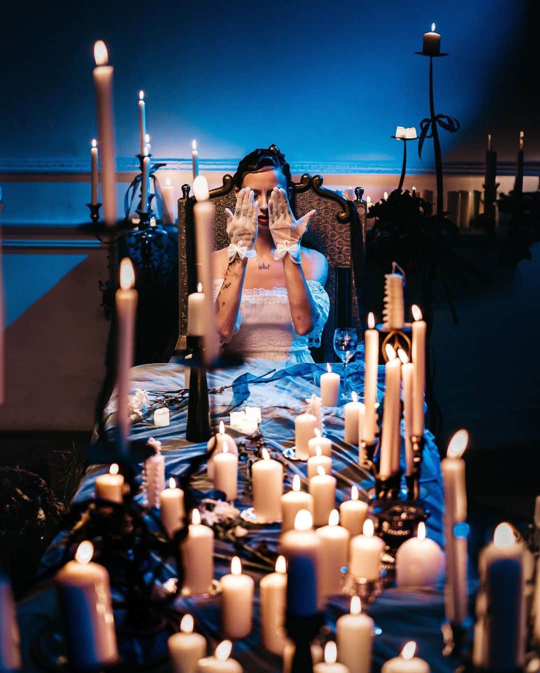 Kerrang!さんのインスタグラム写真 - (Kerrang!Instagram)「To celebrate the release of their new EP Cathexis on Friday, Bambie Thug released an absolutely stunning video for Love Bites – go behind-the-scenes on that shoot right here 😍   📸: @patheticgirl63 @beccageden @shtefutsa 💇‍♀️: @_hairbyjordanleigh_ 💄: @mackerelmonday  👗: @kittycowell」10月17日 20時33分 - kerrangmagazine_
