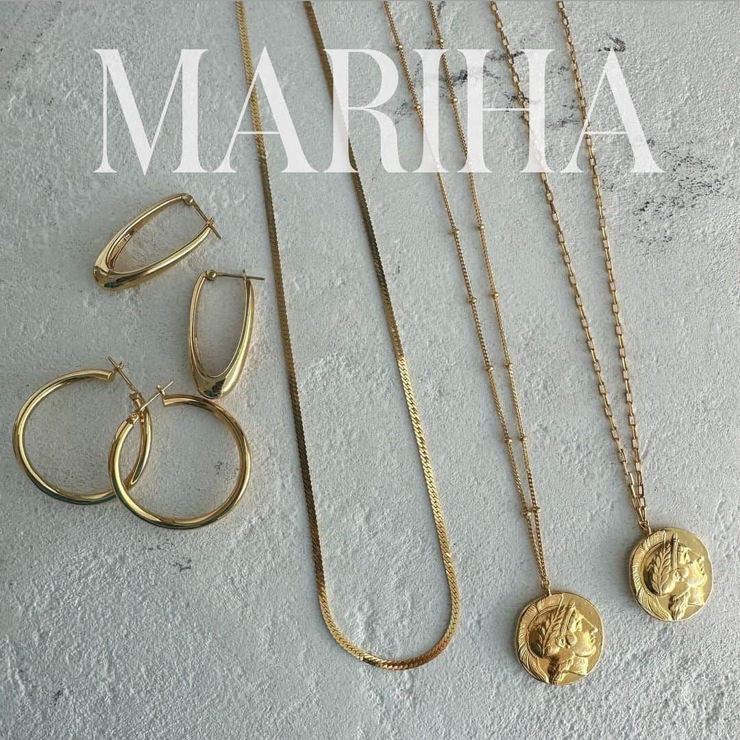VERMEIL par ienaさんのインスタグラム写真 - (VERMEIL par ienaInstagram)「NEW ARRIVAL Accessory  MARIHA @mariha_official  SHANNON BOND @_shannonbond_   #vermeilpariena #vermeil #ヴェルメイユパーイエナ #2023aw #MARIHA #SHANNONBOND」10月17日 20時43分 - vermeilpariena
