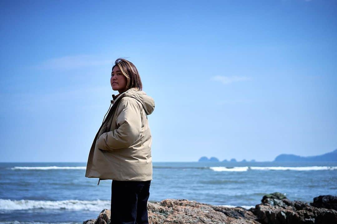 BillabongWomensJapanさんのインスタグラム写真 - (BillabongWomensJapanInstagram)「ADIV UPCYCLE DOWN JACKETは循環する資源をモノからモノへ、より価値の高いものに生まれ変わらせ、環境にも配慮した素材を使用し、持続可能なものづくりを実現したプロダクトです♻️ #BillabongAdventureDivision」10月17日 20時47分 - billabongwomensjp