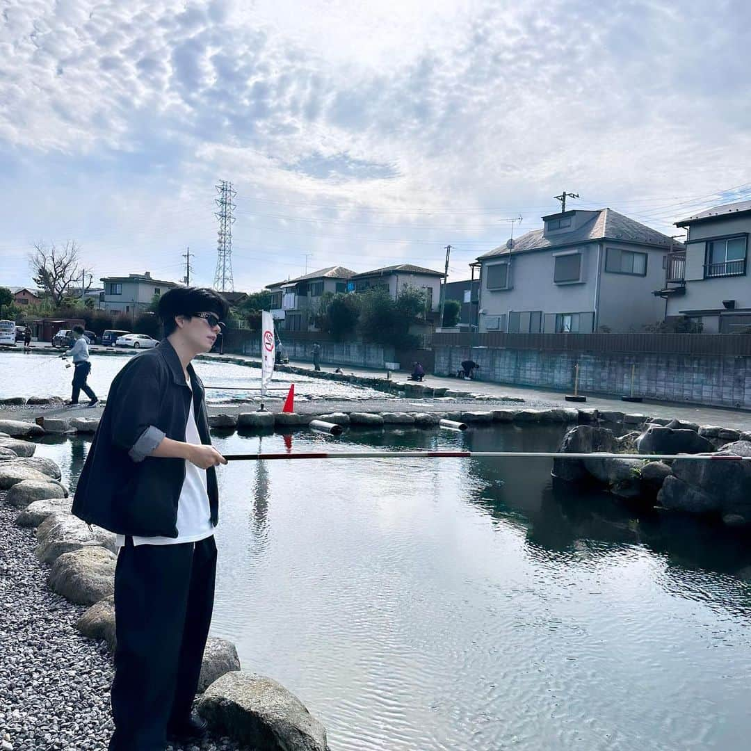 パンナコタさんのインスタグラム写真 - (パンナコタInstagram)「リアル3時間待ってやっと釣れたと思ったら逃げられた🐟🖕」10月17日 20時55分 - new.kota