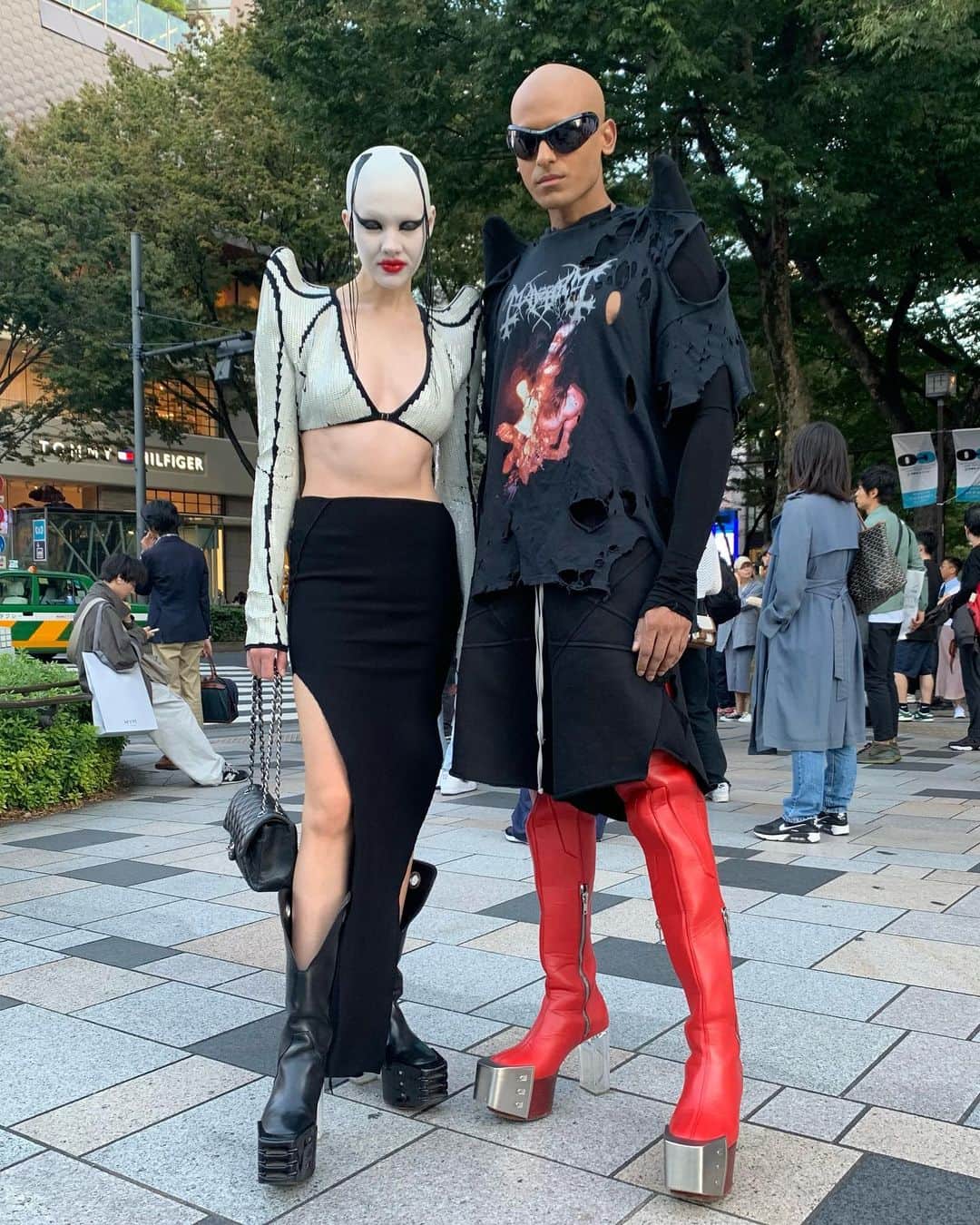FRUiTSのインスタグラム：「10/2023 @matieresfecales  in Harajuku Hunter: @aoki_street.1985」
