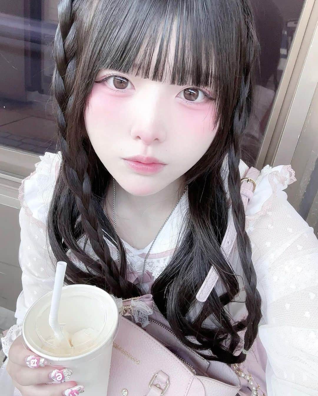 このはのインスタグラム：「チェキ会ありがとう(ᐡ ｰ̀ ̫ｰ́ ᐡ) たくさんみんなと話せて嬉しかったー！初めて会うこもいて楽しかったよ☺️ 自宅待機で応援してくれてた子もありがと💡 #09  #量産型」