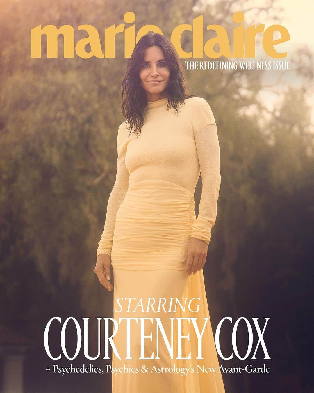 マリクレールさんのインスタグラム写真 - (マリクレールInstagram)「Introducing Marie Claire’s October Issue, starring @courteneycoxofficial! ⭐ For our Redefining Wellness Issue, Cox was a natural fit.  In recent years, the actress has worked hard to tune out the noise—and free herself from the negative thoughts—that held her back from chasing certain dreams. Now, she’s focusing her attention on a totally new role: founder.  “I used to do a lot of things out of fear…not taking a chance, a risk,” says #CourteneyCox, who recently created @homecourt, a curated line of household products, which she launched last year. “Now, fear doesn’t play nearly as big of a part in my life. I push myself more.” Tap the link in bio to read our full cover story.  Photographer: @ramonarosales Writer: @chantalfdez Editor-in-Chief: @nikkiogun Entertainment & Talent Director: @nehapk Art Director: @b_h___b Fashion Director: @sarajonewyork Beauty Director: @deenacampbell Social Editor: @luciatonelli Stylist: @maryammalakpour Makeup: @debraferullomakeup using Diorshow Mascara Hair: @ericka_verrett / @aframe_agency Manicure: @kimkimnails using Dior Le Baume Producer: Nicholas DeBellis Cinematography & Edit: @amusementproductions.la」10月17日 21時01分 - marieclairemag