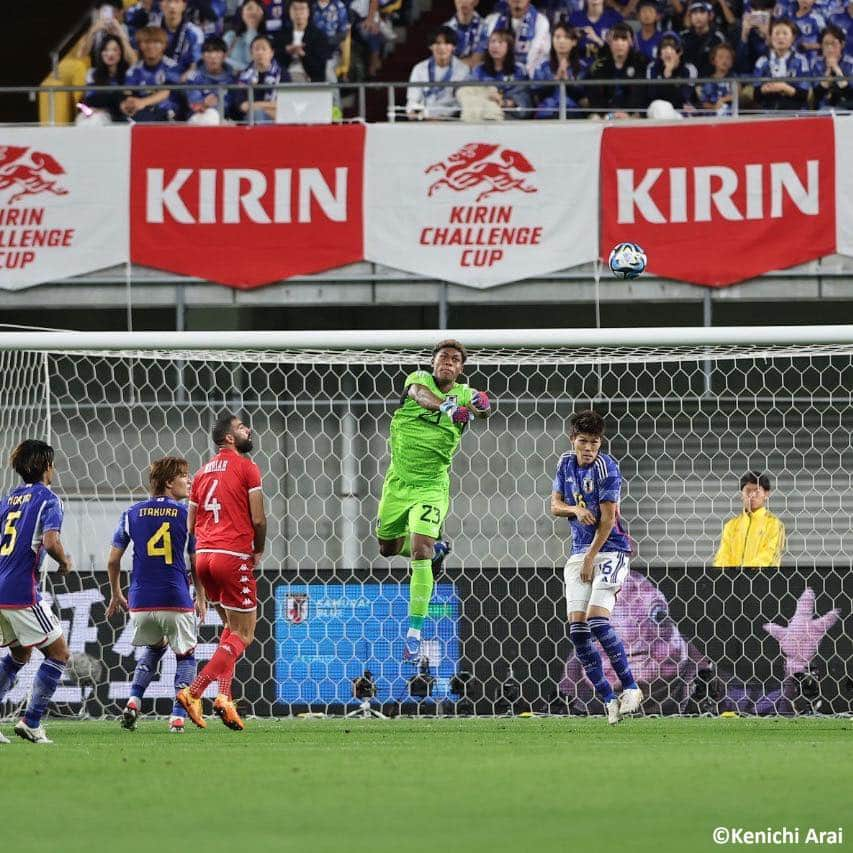 Goal Japanさんのインスタグラム写真 - (Goal JapanInstagram)「🇯🇵 日本代表がチュニジアを下して6連勝！🔥 前半終了間際に #古橋亨梧 のゴールで先制した #日本代表。69分には #久保建英 の突破から #伊東純也 が追加点！その後、チュニジアに得点を許さず2-0で勝利、昨年6月の雪辱を果たした。(Photo: Kenichi Arai)  #soccer #football #kirinchallengecup #kirinchallengecup2023 #japan #jfa #samuraiblue #daihyo #サッカー #フットボール #サッカー日本代表 #⚽」10月17日 21時10分 - goaljapan