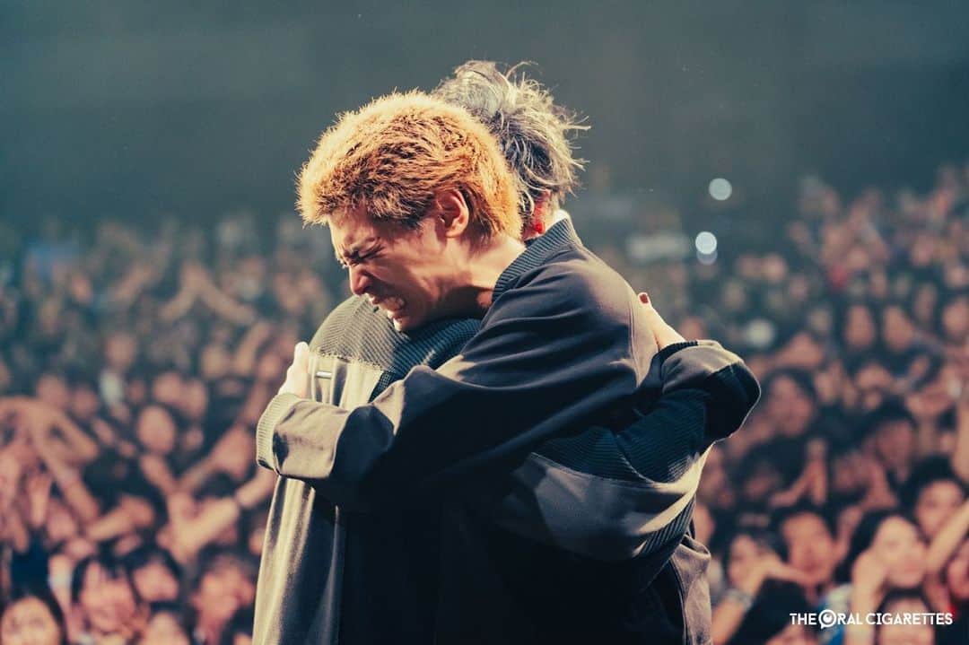 のインスタグラム：「大丈夫。お前はかっこいいよ。 ありがとうな。 @feelgoodbowie」