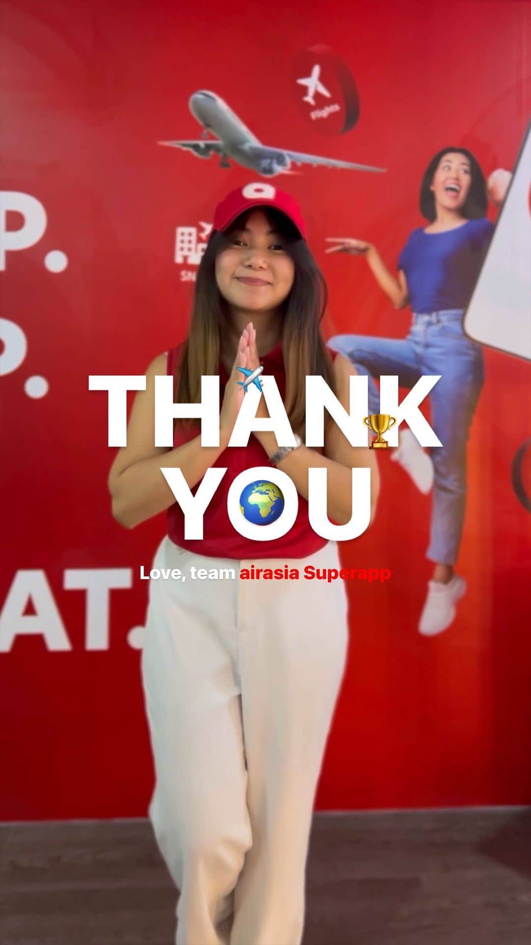 エアアジアのインスタグラム：「Gratitude in the air! 🙌  From all airasia Superapp markets, a big ‘thank you’ for your votes at the World Travel Tech Awards!   Today we soar as Asia’s Best Travel Booking App. Together, we soar as one! 🏆✨🌎   #airasiaSuperapp #onestoptravelsuperapp #worldtraveltechawards #asiasbesttravelbookingapp」