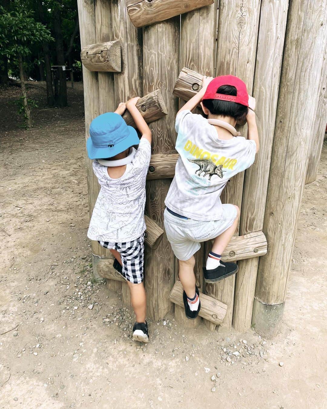 神戸蘭子さんのインスタグラム写真 - (神戸蘭子Instagram)「夏の思い出🍉  amazonの番組、風雲！たけし城にハマった息子のため。 アスレチックに遊びに行きました。  久々に夏祭りも楽しめました。  今年の夏は、ほんとに暑かったですね💦  #夏の思い出　#アスレチック　#ママライフ　#男の子ママ　#子供とお出かけ  #お祭り」10月17日 16時00分 - ranran0414