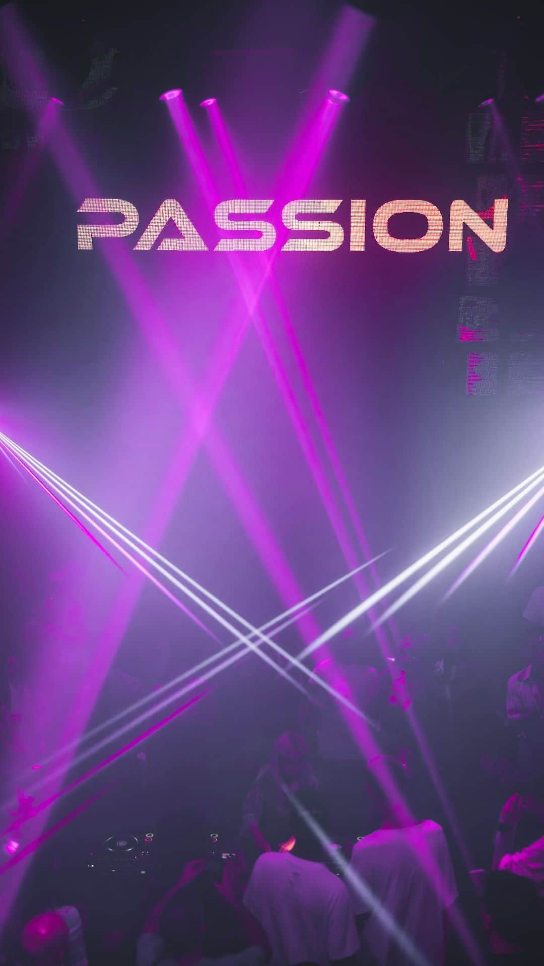 NANAMIのインスタグラム：「.  NEXT  PARTY ▷▷▷  ２０２３ .１１.１６（THU）  '' PASSION🥭1st ANNIVERSARY '' @passion_tokyo  .   📍@womb_tokyo   I can finally see you in less than a month 🪩😎  .  私がオーガナイズするイベント PASSION 〜パッション〜　が、 私の誕生日と共に、1周年を迎えます✨  記念すべき1周年パーティーの開催日時は、 '' 2023.11.16（木）'' 場所は、渋谷のWOMBにて開催されます❗️ @womb_tokyo   スペシャルゲストの発表はcoming soon ❗️❗️❗️ 海外から2人のアーティストをお招きしてます🔥  メインだけじゃなく、4階のフロアもヤバいラインナップ❗️  そして音以外でも、楽しめる コンテンツを用意してます🍹🔮🌿  みんな待ってるよ❗️絶対来てね❗️ おたのしみに〜😍✨✨✨✨✨✨  ※動画は前回のパーティーの様子です  🎥'' PASSION '' vol.4 〜祭〜  2023.08.03 After movie 📸@trev.the.trev」