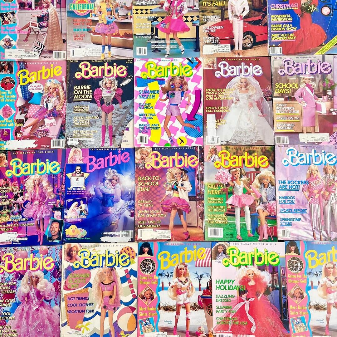 おもちゃやSPIRALさんのインスタグラム写真 - (おもちゃやSPIRALInstagram)「80's 90's Barbie Magazine大量入荷してます🩷📕✨  是非お気に入り見つけてください👻」10月17日 14時08分 - spiral_toy