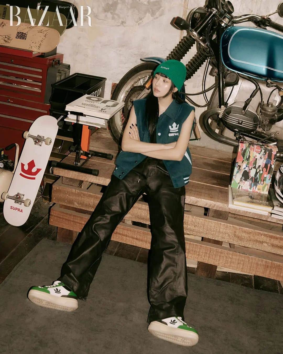 スープラのインスタグラム：「KWON EUNBI with SUPRA   Artist Kwon Eun-bi's dazzling street mood captured by Supra. Discover the private party styling she suggests via the link in bio.  Editor Kim Youngseo Photographer LESS Styling Jung Dajung Hair Makeup Lee Boram」