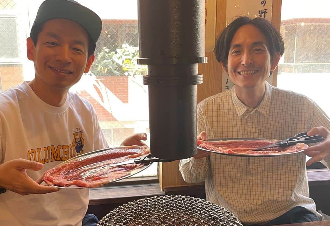 タケトさんのインスタグラム写真 - (タケトInstagram)「品川ヒロシ監督映画「OUT」の試写会に行かせて頂きました！ 最高の最高でした。 主役の方が焼肉屋で働く役だったので、 全員一致で焼肉ランチ行きました。 焼肉食べながら感想を語り合う時間も最高でした！ #OUT #品川ヒロシ さん」10月17日 14時42分 - taketaketo