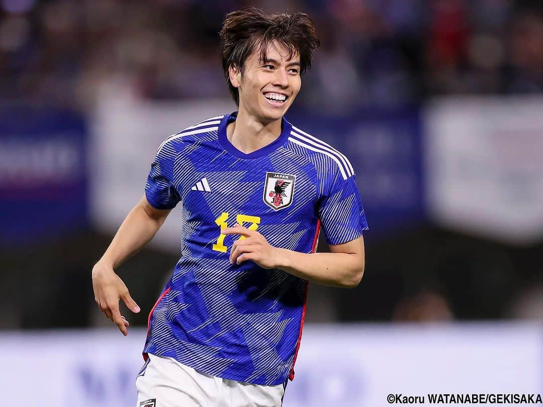 のインスタグラム：「田中碧が大勝導く2ゴール！「まだまだやらないといけない」  🏆MIZUHO BLUE DREAM MATCH 🇯🇵日本 4-1 カナダ🇨🇦  #日本代表 #daihyo #samuraiblue #🇯🇵 #japan #森保ジャパン #カナダ #🇨🇦 #jfa #MIZUHOBLUEDREAMMATCH #soccer #football #サッカー #フットボール ⚽️ #gekisaka #ゲキサカ ©︎Kaoru WATANABE/GEKISAKA」