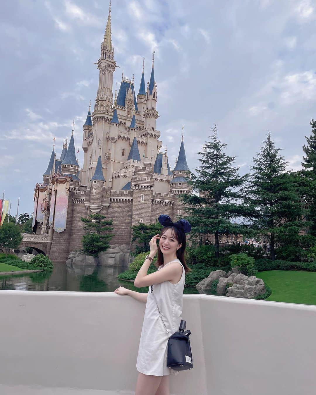 農海姫夏さんのインスタグラム写真 - (農海姫夏Instagram)「今年は結構Disney行けてる🏰🤍 ハロウィンだった🎃👻 ・ ・ #Disney #ハロウィン」10月17日 15時29分 - hina_noumi