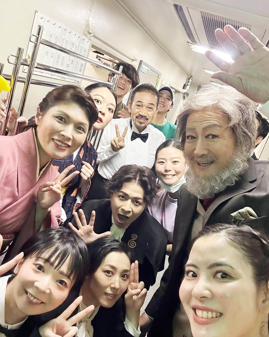 岡本安代さんのインスタグラム写真 - (岡本安代Instagram)「【人生初の赤毛】 シーボルト父子伝長崎公演まで あと10日。 シーボルトの娘、楠本イネとして人生で初めての赤毛カラーリング。  10月28日長崎平和記念会館にてお待ちしております。  http://confetti-web.com/siebold_2023nagasaki  ラストの写真は東京公演銀座博品館劇場の楽屋前にて。  #シーボルト父子伝 #楠本いね #5人の子育てママウンサー #岡本安代 #女優への道」10月17日 15時50分 - okamoto.yasuyo