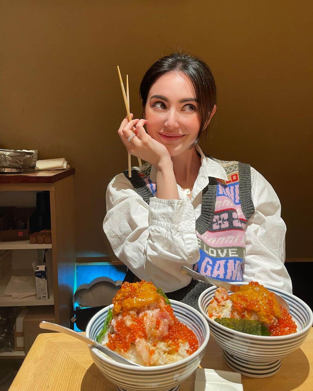 マイ・ダーウィカーのインスタグラム：「One day in Japan ❤️」