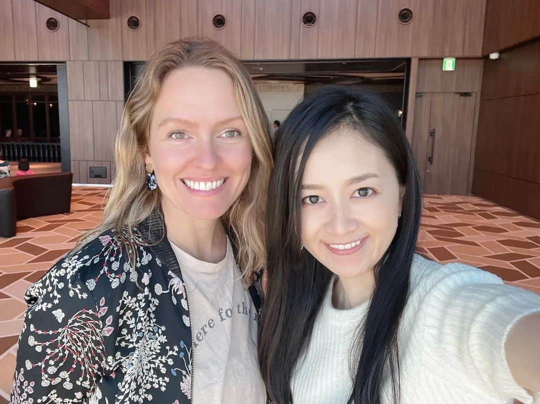 のインスタグラム：「素敵な新しいお友達！  Thank you for the introduction, @tomosaito !! Let’s get together in the festival!」